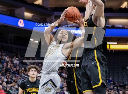 Thumbnail 3 in Foothill vs. Elk Grove (CIF Division II Championship) photogallery.