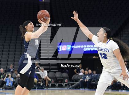 Thumbnail 3 in Rolling Hills Prep vs. Woodside Priory (CIF State D4 Final) photogallery.