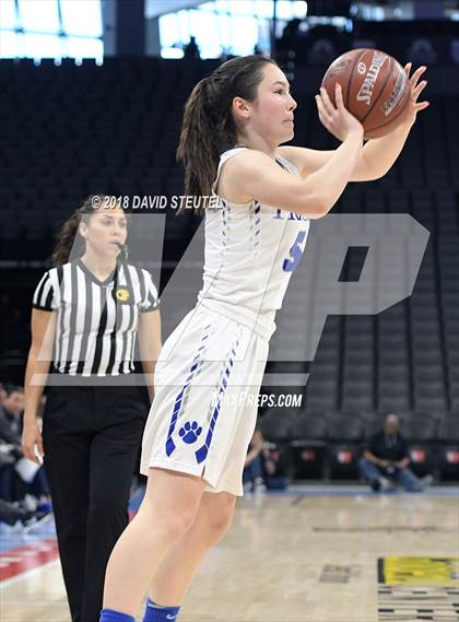 Thumbnail 1 in Rolling Hills Prep vs. Woodside Priory (CIF State D4 Final) photogallery.