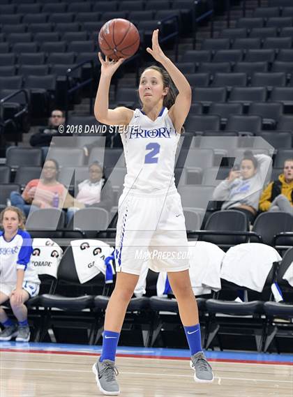 Thumbnail 3 in Rolling Hills Prep vs. Woodside Priory (CIF State D4 Final) photogallery.