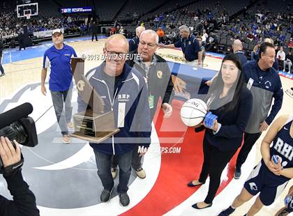 Thumbnail 1 in Rolling Hills Prep vs. Woodside Priory (CIF State D4 Final) photogallery.