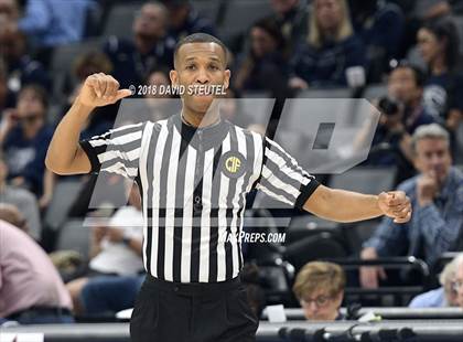 Thumbnail 2 in Rolling Hills Prep vs. Woodside Priory (CIF State D4 Final) photogallery.