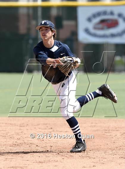 Thumbnail 2 in Loyola vs Damien (Boras Classic - South) photogallery.