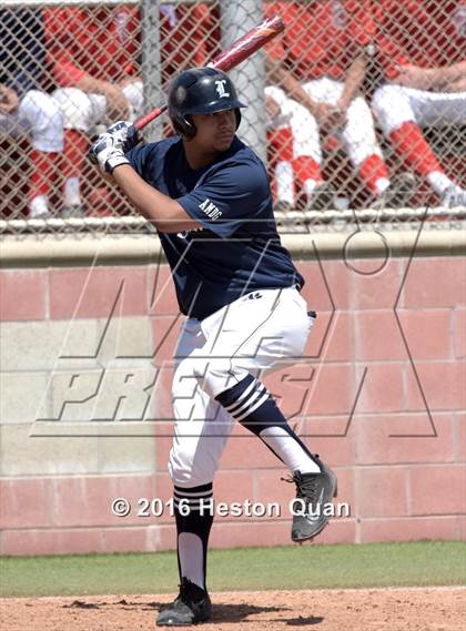 Thumbnail 3 in Loyola vs Damien (Boras Classic - South) photogallery.