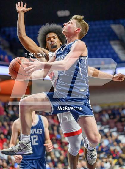 Thumbnail 2 in Staples vs. St. Bernard (CIAC Div II Final) photogallery.