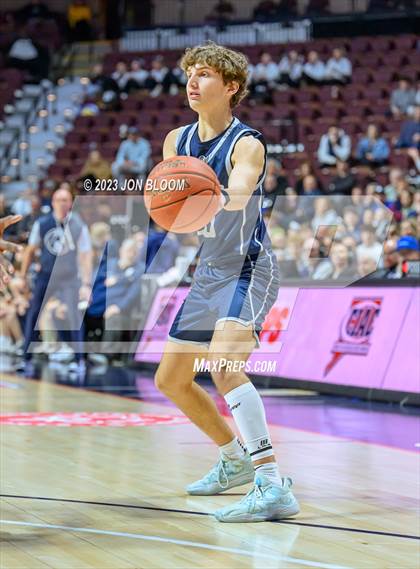 Thumbnail 3 in Staples vs. St. Bernard (CIAC Div II Final) photogallery.