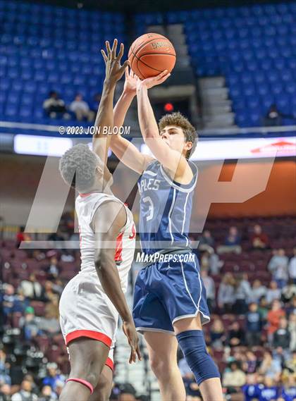 Thumbnail 1 in Staples vs. St. Bernard (CIAC Div II Final) photogallery.