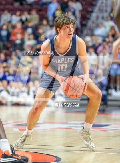 Thumbnail 2 in Staples vs. St. Bernard (CIAC Div II Final) photogallery.