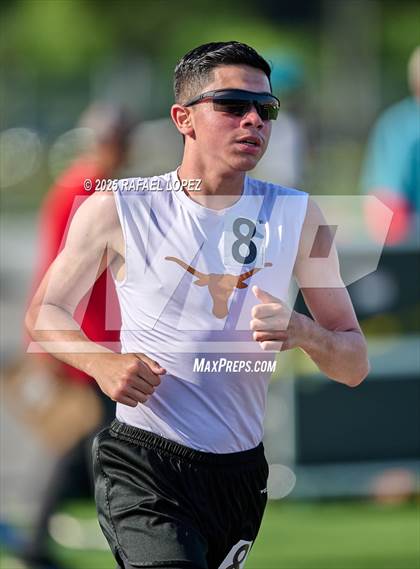 Thumbnail 1 in UIL 6A Track & Field Area 21&22 (1600M) photogallery.