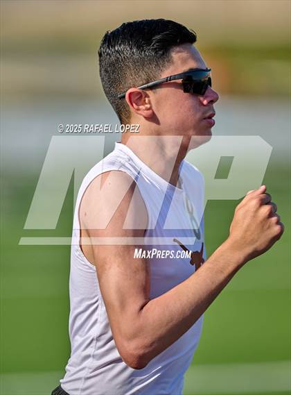 Thumbnail 3 in UIL 6A Track & Field Area 21&22 (1600M) photogallery.
