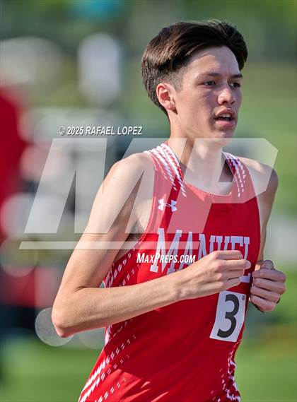 Thumbnail 2 in UIL 6A Track & Field Area 21&22 (1600M) photogallery.