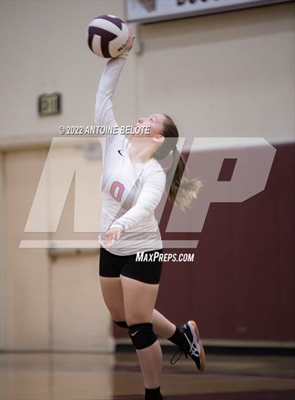 Thumbnail 2 in Glenn @ Bellflower photogallery.