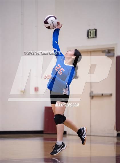 Thumbnail 3 in Glenn @ Bellflower photogallery.