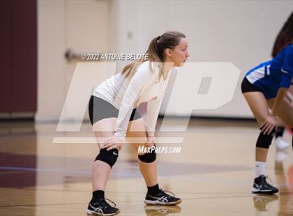 Thumbnail 3 in Glenn @ Bellflower photogallery.