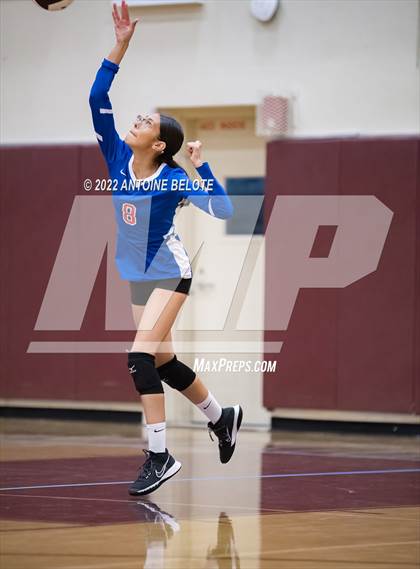 Thumbnail 3 in Glenn @ Bellflower photogallery.