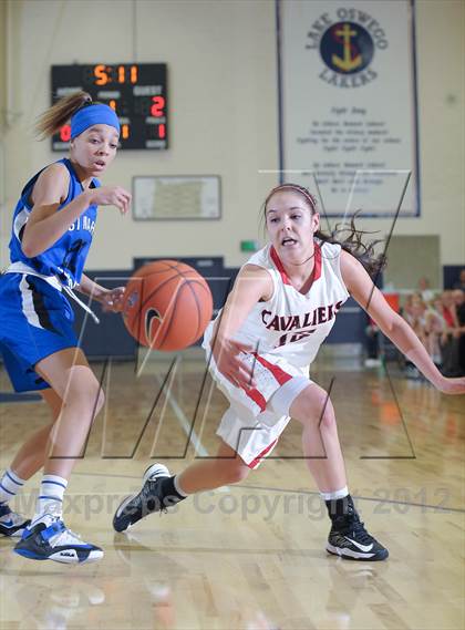 Thumbnail 1 in St. Mary's Academy vs. Clackamas (Nike Interstate Shootout) photogallery.