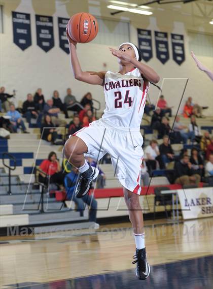 Thumbnail 3 in St. Mary's Academy vs. Clackamas (Nike Interstate Shootout) photogallery.