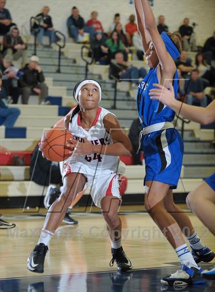 Thumbnail 1 in St. Mary's Academy vs. Clackamas (Nike Interstate Shootout) photogallery.