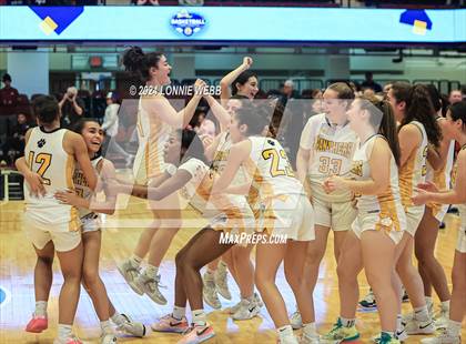 Thumbnail 2 in Tappan Zee vs Walter Panas (NYSPHSAA Section 1 Class A Semifinal) photogallery.