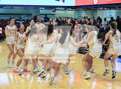 Thumbnail 2 in Tappan Zee vs Walter Panas (NYSPHSAA Section 1 Class A Semifinal) photogallery.