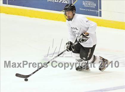 Thumbnail 3 in Section 5 Senior Select All-Star Game photogallery.