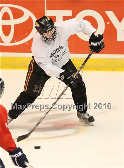 Thumbnail 1 in Section 5 Senior Select All-Star Game photogallery.