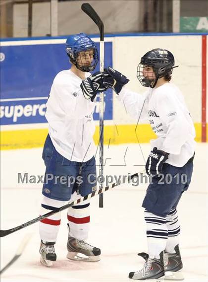 Thumbnail 2 in Section 5 Senior Select All-Star Game photogallery.