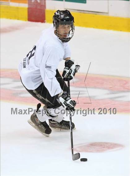 Thumbnail 1 in Section 5 Senior Select All-Star Game photogallery.