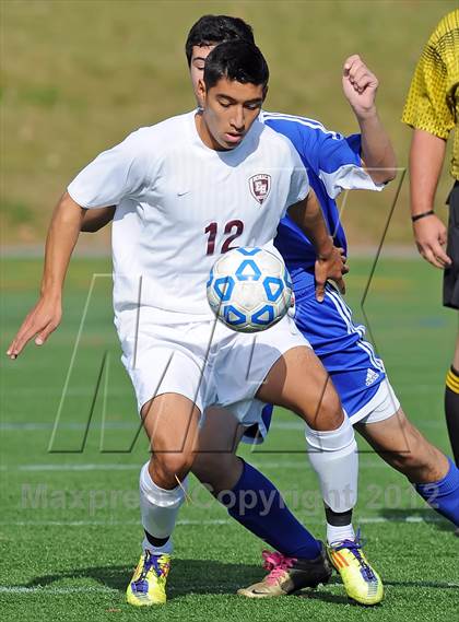 Thumbnail 3 in Elwood-Glenn vs East Hampton (Section 11 Class A Final) photogallery.