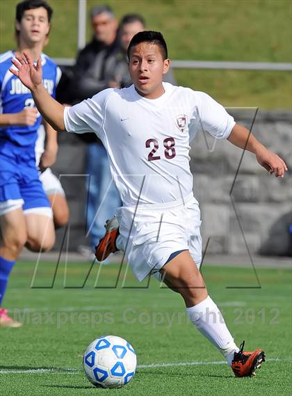 Thumbnail 2 in Elwood-Glenn vs East Hampton (Section 11 Class A Final) photogallery.