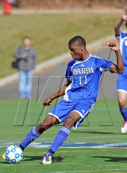 Thumbnail 3 in Elwood-Glenn vs East Hampton (Section 11 Class A Final) photogallery.