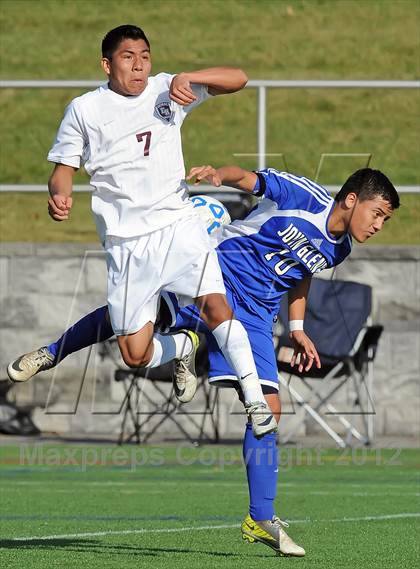 Thumbnail 1 in Elwood-Glenn vs East Hampton (Section 11 Class A Final) photogallery.