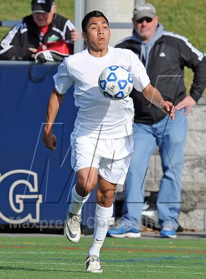 Thumbnail 1 in Elwood-Glenn vs East Hampton (Section 11 Class A Final) photogallery.