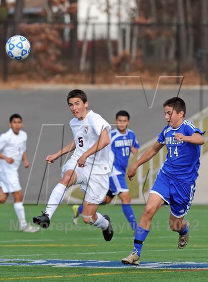 Thumbnail 3 in Elwood-Glenn vs East Hampton (Section 11 Class A Final) photogallery.