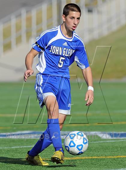Thumbnail 3 in Elwood-Glenn vs East Hampton (Section 11 Class A Final) photogallery.