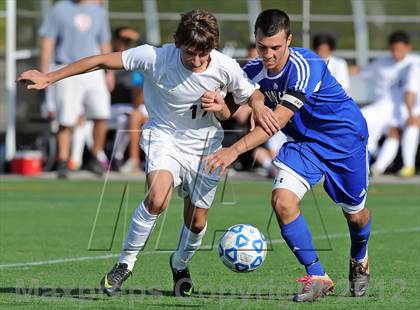 Thumbnail 1 in Elwood-Glenn vs East Hampton (Section 11 Class A Final) photogallery.
