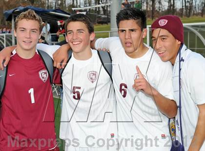 Thumbnail 2 in Elwood-Glenn vs East Hampton (Section 11 Class A Final) photogallery.
