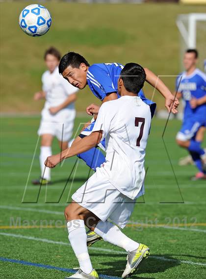Thumbnail 1 in Elwood-Glenn vs East Hampton (Section 11 Class A Final) photogallery.