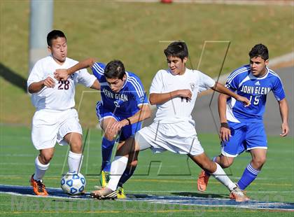 Thumbnail 1 in Elwood-Glenn vs East Hampton (Section 11 Class A Final) photogallery.