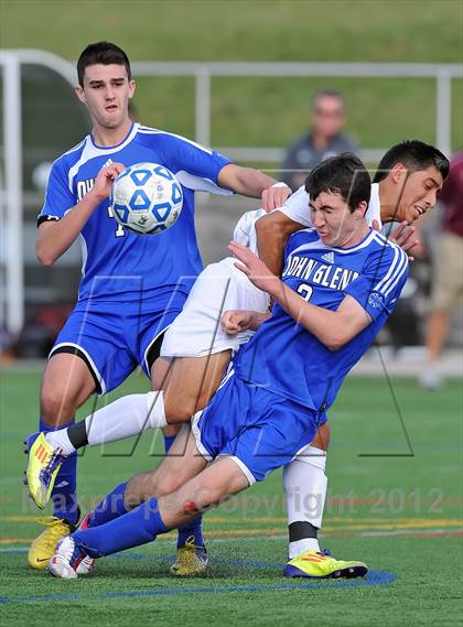 Thumbnail 3 in Elwood-Glenn vs East Hampton (Section 11 Class A Final) photogallery.