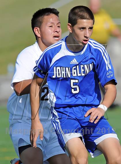 Thumbnail 3 in Elwood-Glenn vs East Hampton (Section 11 Class A Final) photogallery.