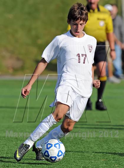 Thumbnail 1 in Elwood-Glenn vs East Hampton (Section 11 Class A Final) photogallery.