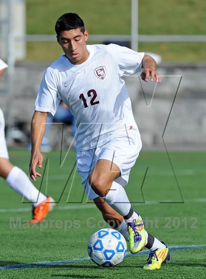 Thumbnail 2 in Elwood-Glenn vs East Hampton (Section 11 Class A Final) photogallery.