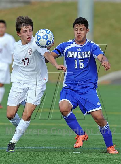 Thumbnail 2 in Elwood-Glenn vs East Hampton (Section 11 Class A Final) photogallery.