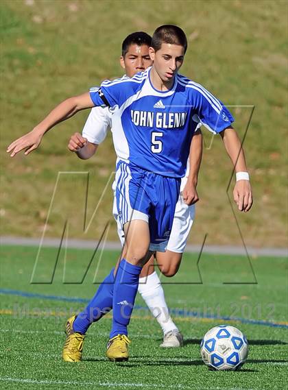 Thumbnail 2 in Elwood-Glenn vs East Hampton (Section 11 Class A Final) photogallery.