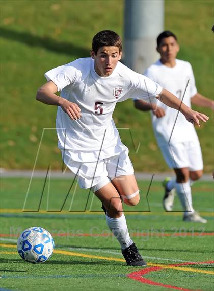 Thumbnail 1 in Elwood-Glenn vs East Hampton (Section 11 Class A Final) photogallery.