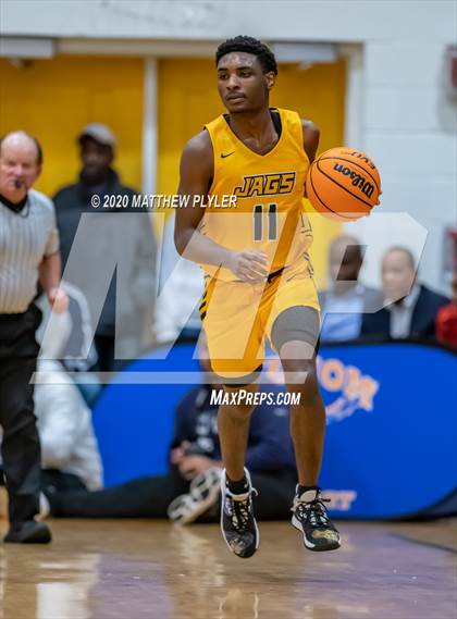 Thumbnail 2 in Farmville Central vs Kinston (Hoopstate MLK Classic - Kinston) photogallery.