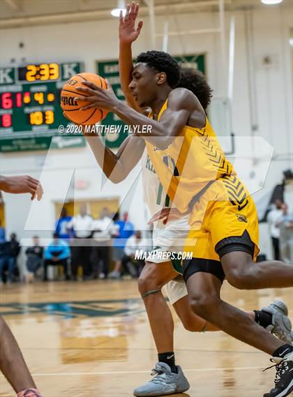 Thumbnail 3 in Farmville Central vs Kinston (Hoopstate MLK Classic - Kinston) photogallery.