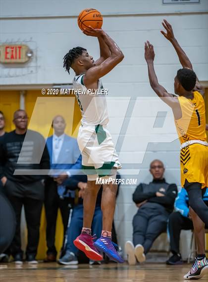 Thumbnail 2 in Farmville Central vs Kinston (Hoopstate MLK Classic - Kinston) photogallery.