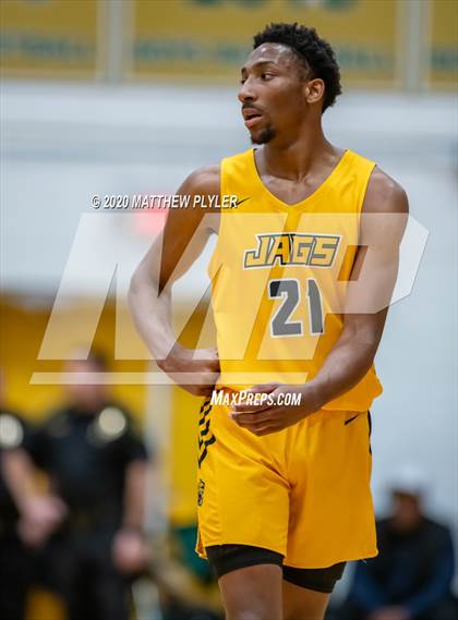 Thumbnail 2 in Farmville Central vs Kinston (Hoopstate MLK Classic - Kinston) photogallery.
